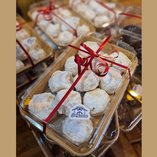 Grekiska mandelkakor med florsocker "Kourambjes" 350g